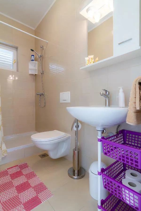 Apartments & Rooms Sanja Rab Town